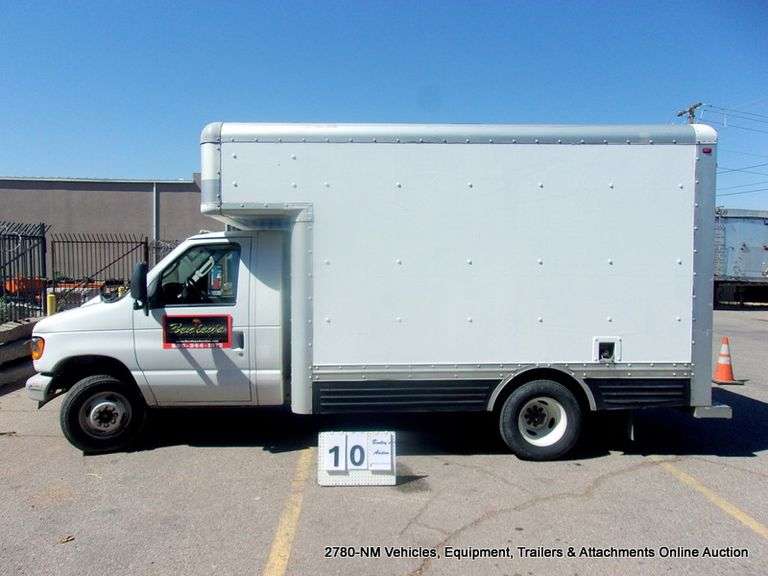 2007  FORD  E-450  BOX TRUCK   117,930 MILES ~