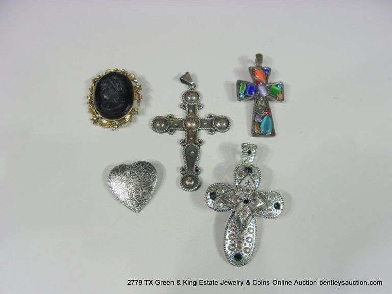 BAG: ASSORTED FASHION PENDANTS: CROSSES, HEARTS, BROACHES