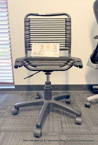 BLACK RUBBER BAND CHAIR