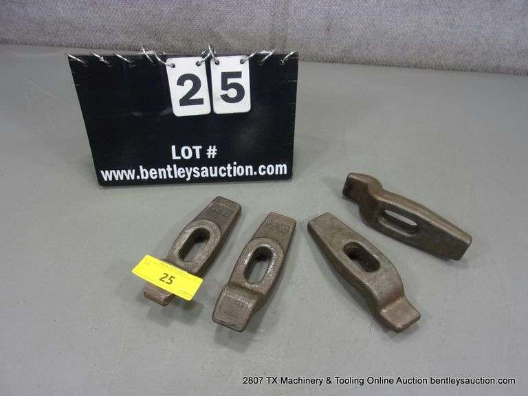 LOT 4: VULCAN NO. 76 HOLD DOWN CLAMPS