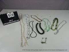 BAG: 10 ASSORTED MIXED BEADED FASHION NECKLACES