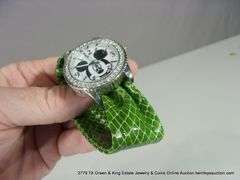 DISNEY MICKEY MOUSE FASHION WATCH SET W/ 7 INTERCHANGEABLE BANDS