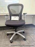 9-5 BLACK OFFICE CHAIR ON CASTERS