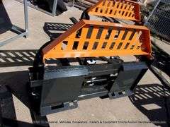 WOLVERINE SKID STEER PALLET FORK HYDRAULIC ADJUSTABLE MODEL: PFA-11-3300G