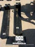 WOLVERINE BUCKET ATTACH 60" PALLET FORKS 4000 LB CAPACITY ATTACHMENT MODEL: TF2-66-4000G, S# ZW-0036