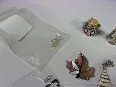 BAG: 25 ASSORTED FASHION PENDANTS & CHARMS