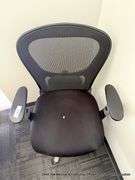 9-5 SEATING BLACK OFFICE CHAIR ON CASTERS