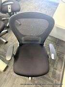9-5 BLACK OFFICE CHAIR ON CASTERS