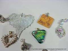 BAG: 25 ASSORTED FASHION PENDANTS & CHARMS