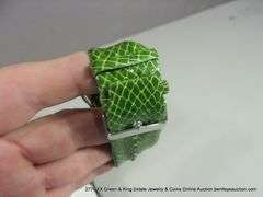 DISNEY MICKEY MOUSE FASHION WATCH SET W/ 7 INTERCHANGEABLE BANDS