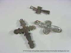 BAG: ASSORTED FASHION PENDANTS: CROSSES, HEARTS, BROACHES