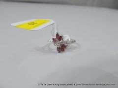 14K WHITE GOLD GARNET & DIAMOND FLORAL MOTIF ACCENT RING, SIZE 6.5