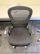 9-5 BLACK OFFICE CHAIR ON CASTERS