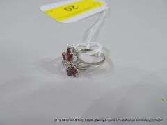 14K WHITE GOLD GARNET & DIAMOND FLORAL MOTIF ACCENT RING, SIZE 6.5