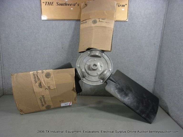 JOHNSON CONTROLS CAT 233955 ADJUSTABLE ALUMINUM / POLY 3-BLADE FAN BLADES 36"