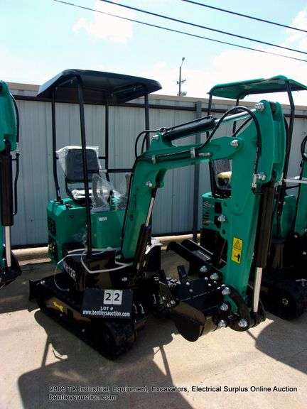 CF INDUSTRY CFG MH12R MINI EXCAVATOR - RATO 420 CC MOTOR