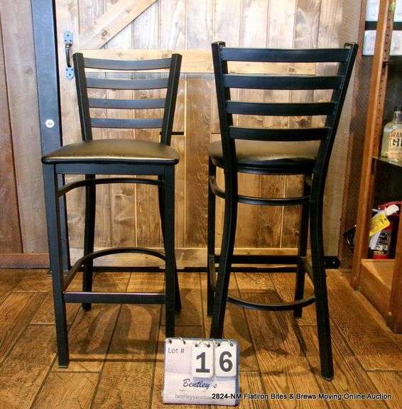 29" TALL RESTAURANT LADDER BACK BAR STOOL (ONLY 1 CHAIR - PIC IS FRONT & BACK VIEW)