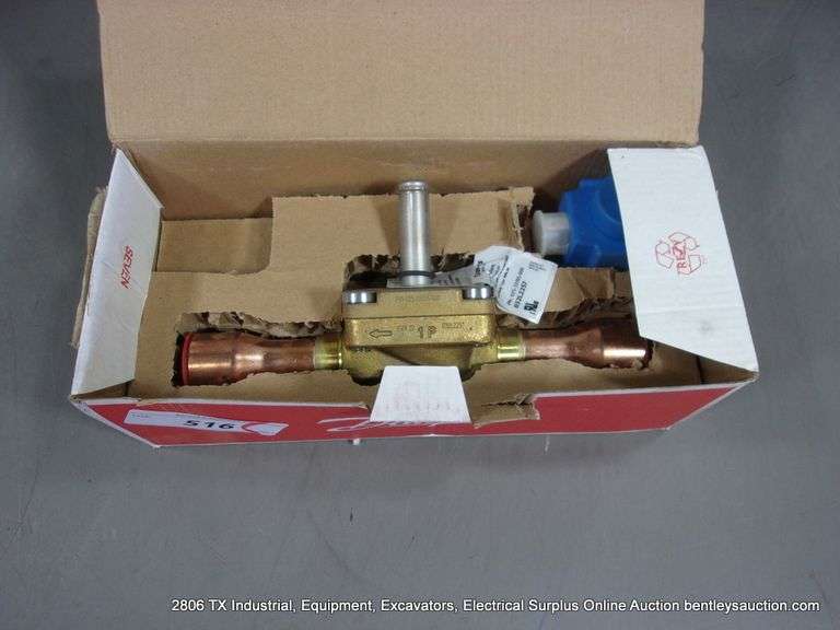 DANFOSS 025-33705-000 PRESSURE VALVE