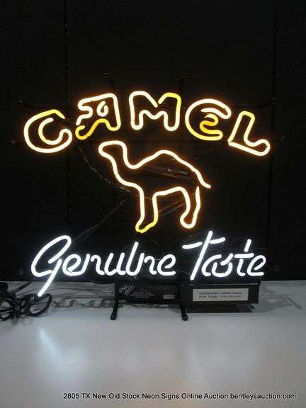 CAMEL GENUINE TASTE, 20" X 25"
