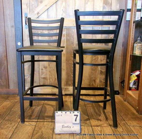 29" TALL RESTAURANT LADDER BACK BAR STOOL (ONLY 1 CHAIR - PIC IS FRONT & BACK VIEW)