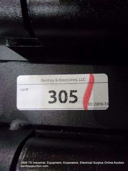 KJ ALL-METAL K0720 HEAVY DUTY BLACK POWDER GATED METAL FARM GATES - DEER MOTIF - 7' X 20'