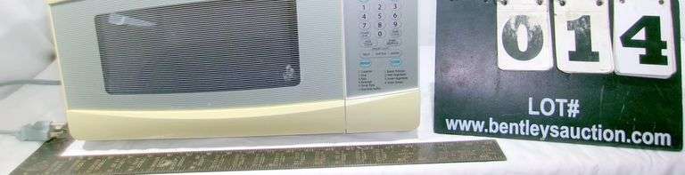 SHARP CAROUSEL MICROWAVE OVEN