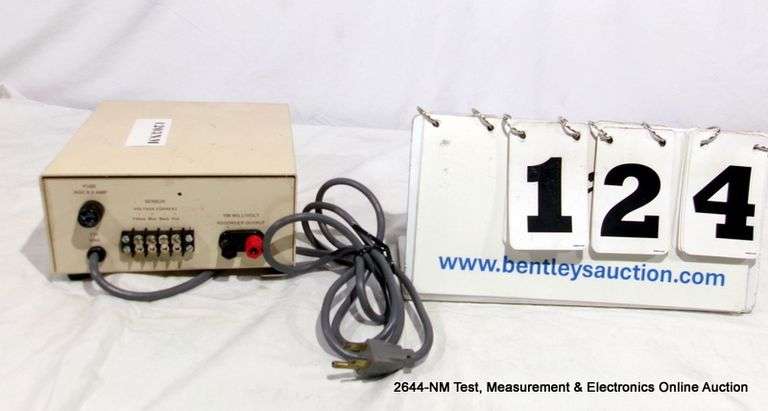 AMERICAN MAGNETICS INC. 110A LIQUID HELIUM LEVEL METER