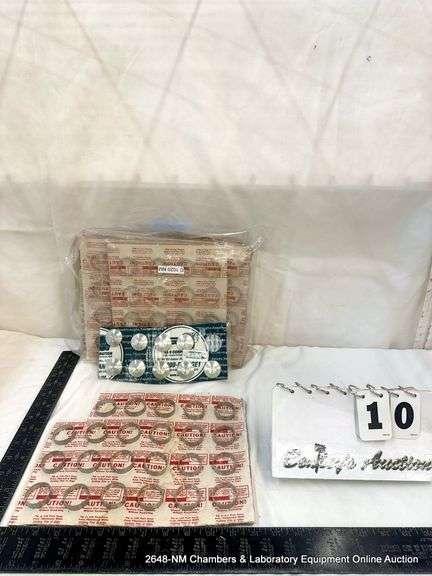 BAG: ASSORTED VACUUM ACCESSORIES