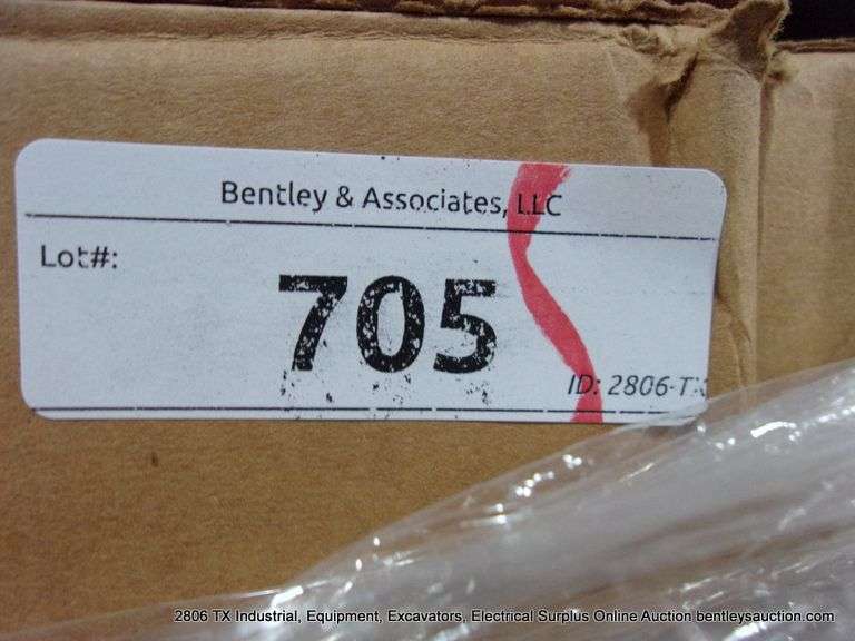 PALLET: CANTEX 5336041 6" X 3" SPACER BASES - 18 PC'S - BOXES