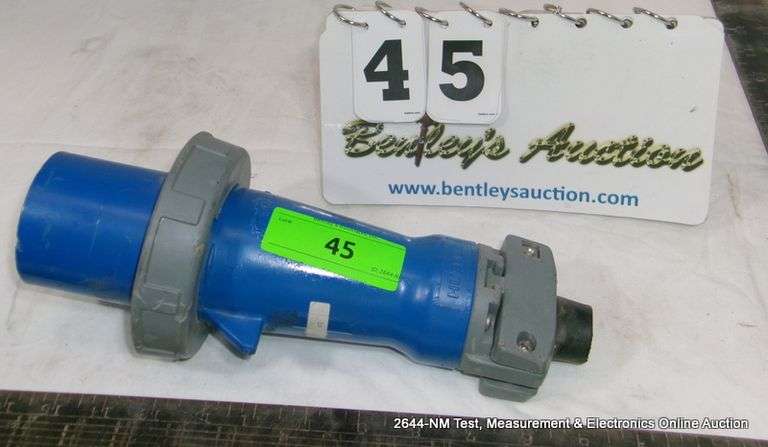 HUBBELL 460P9V05 PLUG