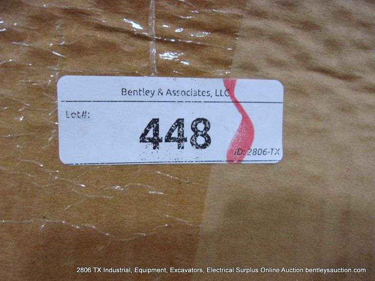 BOX: SWISSTRAX GARAGE FLOWPRO RIBTRAX GARAGE FLOORING TILES - SNAP TOGETHER - GREY 24-PC