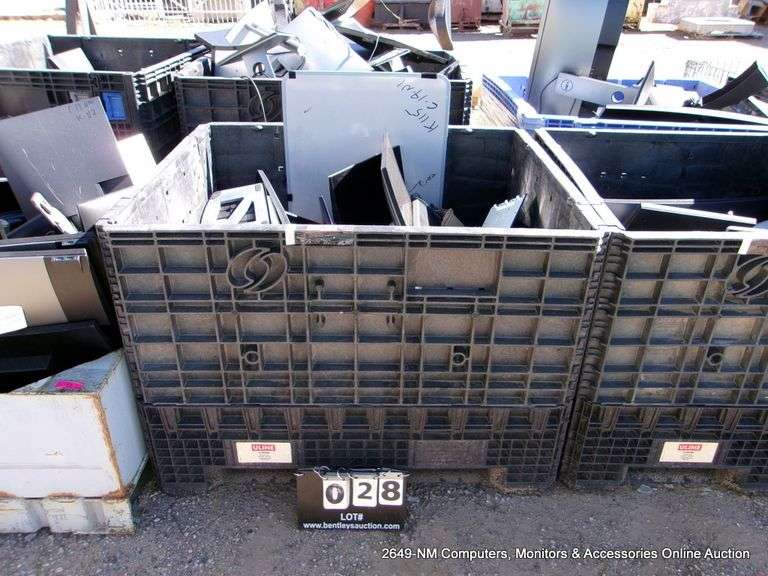 MISC: BOX - DELL AND LG COMPUTERS - CONTENTS ONLY (11X MONEY)