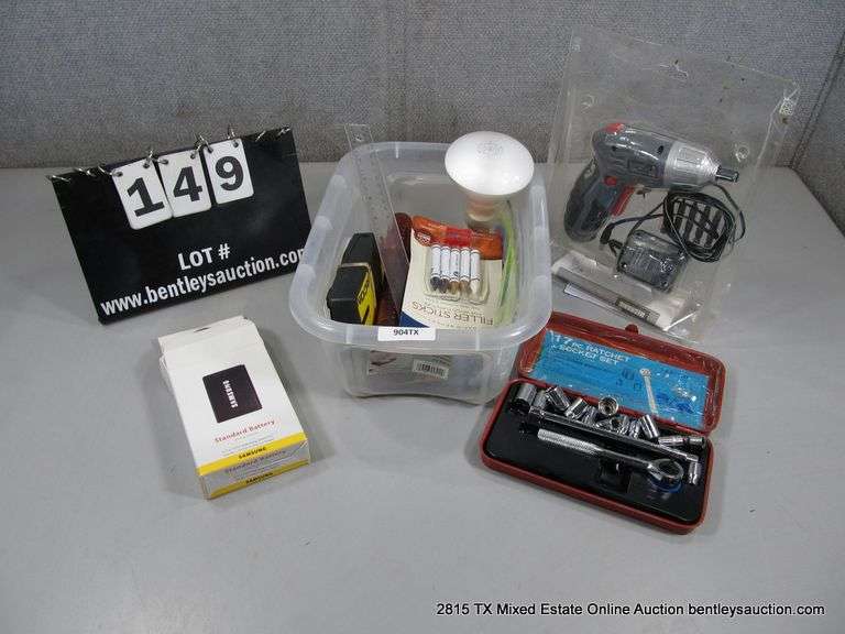 LOT: MASTER MECHANIC ELECTRIC DRILL, SAMSUNG BATTERY, LIGHT BULB, RULER ...