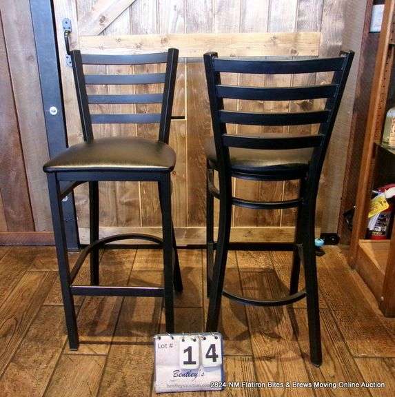 29" TALL RESTAURANT LADDER BACK BAR STOOL (ONLY 1 CHAIR - PIC IS FRONT & BACK VIEW)