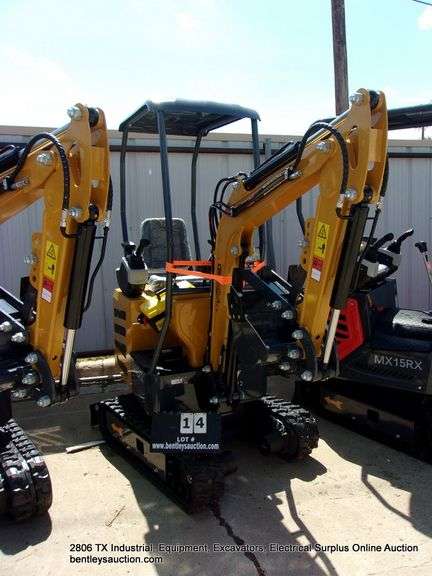 CF INDUSTRY CFG MX12RX MINI EXCAVATOR - 13.5 HP