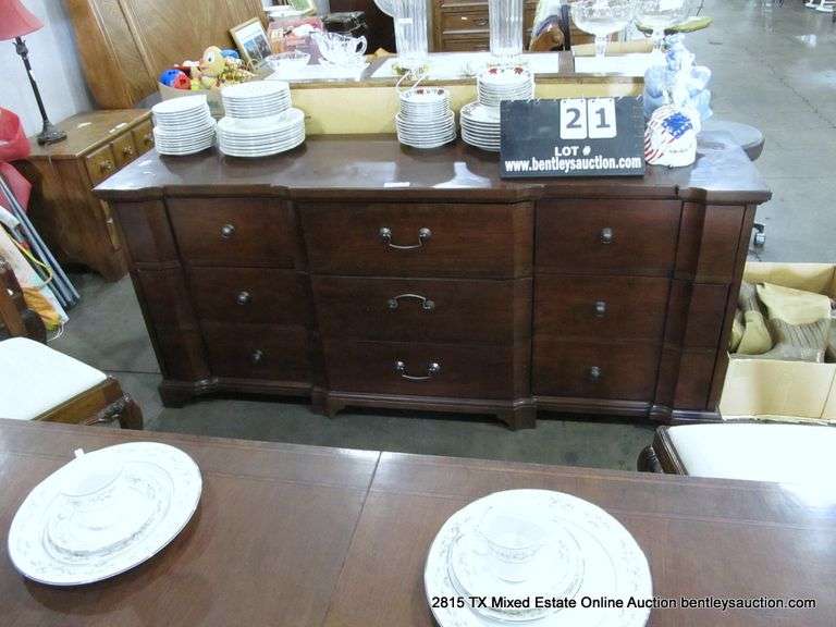 LEGACY CLASSIC FURNITURE UPSTATE ENTERTAINMENT CONSOLE MODEL: 6040-023