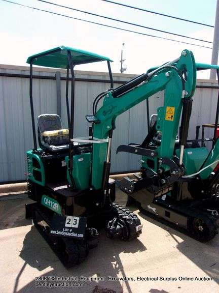 CF INDUSTRY CFG QH12R MINI EXCAVATOR - RATO 420 CC MOTOR