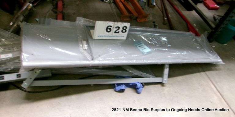 METAL SHELF ACCESSORIES