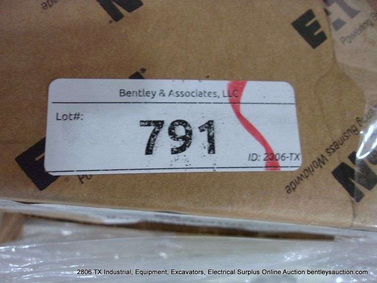 PALLET: EATON PPBPS36400 TB 36" X 4" 90 DEGREE PULL - BOX - 12 PC'S