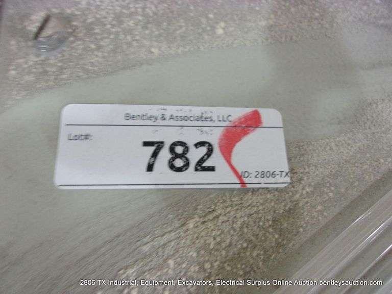 PALLET: EATON PPBPS36400 TB 36" X 4" 90 DEGREE PULL - BOX - 40 PC'S