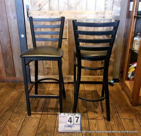29" TALL RESTAURANT LADDER BACK BAR STOOL (ONLY 1 CHAIR - PIC IS FRONT & BACK VIEW)