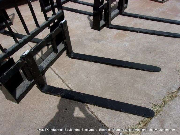 MOWER KING / AGT INDUSTRIAL SKID LOADER FORKLIFT ATTACHMENT