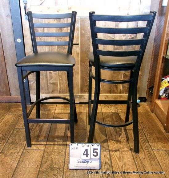 29" TALL RESTAURANT LADDER BACK BAR STOOL (ONLY 1 CHAIR - PIC IS FRONT & BACK VIEW)