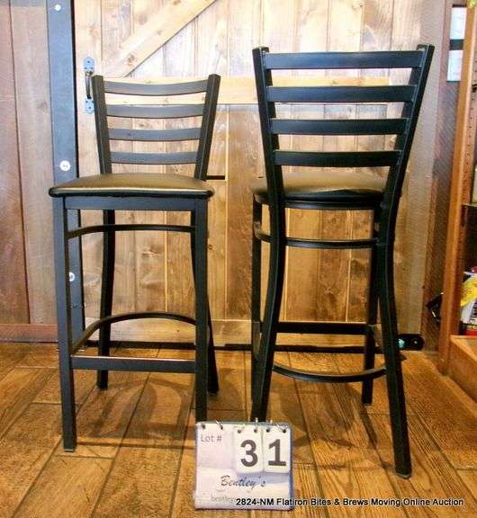 29" TALL RESTAURANT LADDER BACK BAR STOOL (ONLY 1 CHAIR - PIC IS FRONT & BACK VIEW)