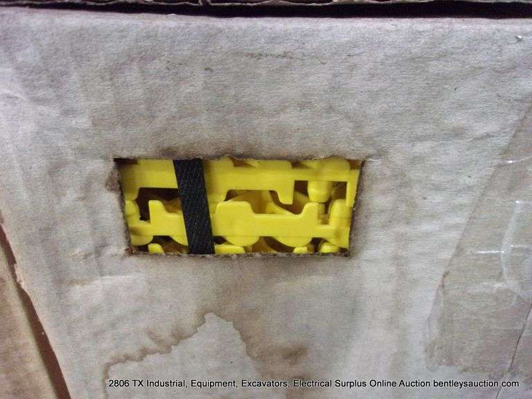 BOX: SWISSTRAX GARAGE FLOW PRO RIBTRAX GARAGE FLOORING TILES - SNAP TOGETHER - YELLOW 24-PCS