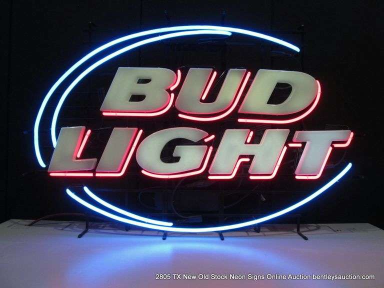 BUD LIGHT PRESTIGE XL, 48" X 31"