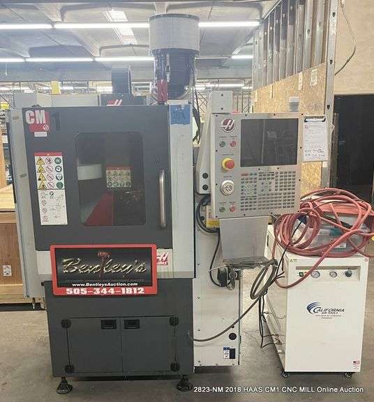 2017 HAAS CM-1 MILL, S/N: 1140985, VOLTAGE 220, VERTICAL MILL - COMPLETE WITH TOOLING