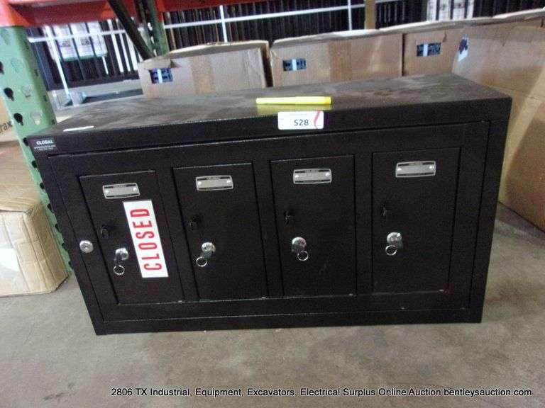 BLACK GLOBAL INDUSTRIAL 4-LOCKED DOOR SECURITY LOCKER