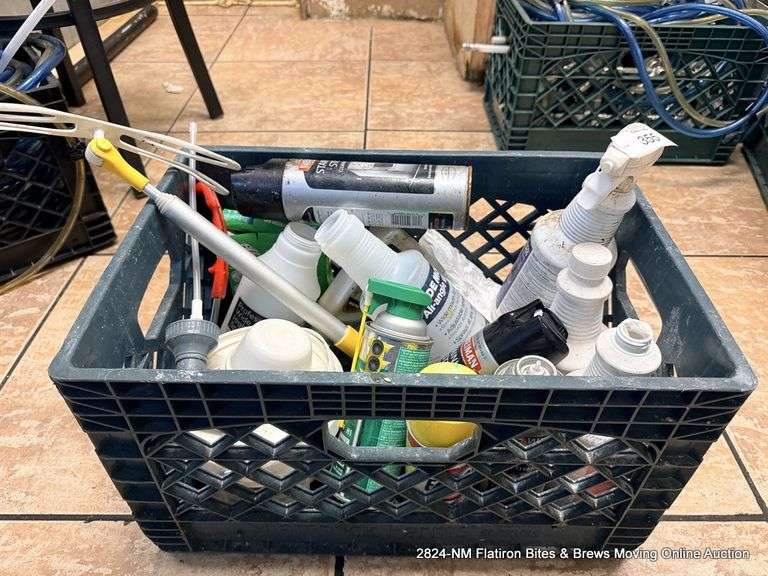 BIN: CLEANING SUPPLIES