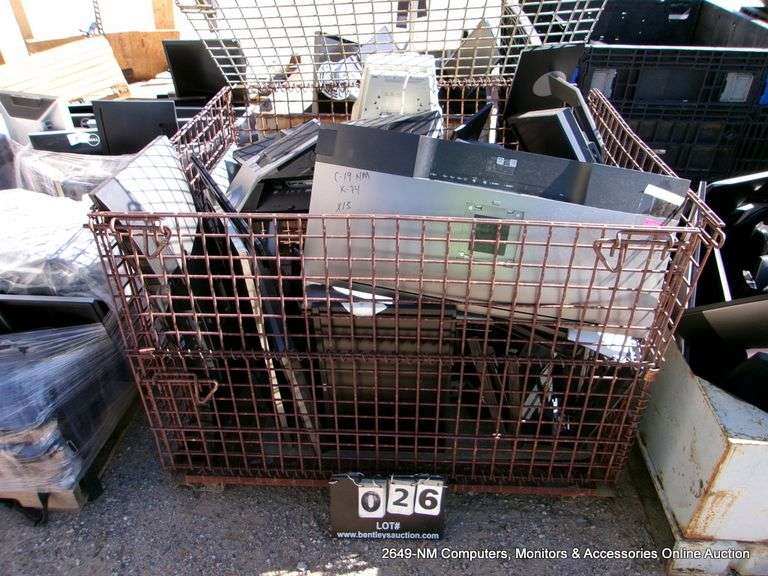 MISC: CAGE - DELL COMPUTER MONITORS - CONTENTS ONLY (12X MONEY)